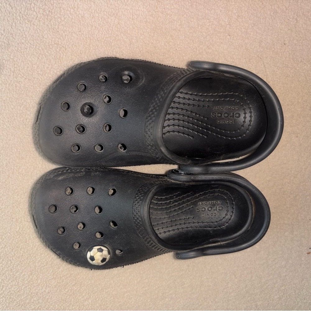 CROCS Black Slippers